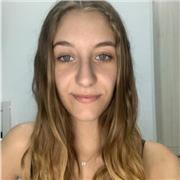 Profesora de historia, castellano y catalán ofrece clases particulares perfectas para estudiantes de primaria o ESO